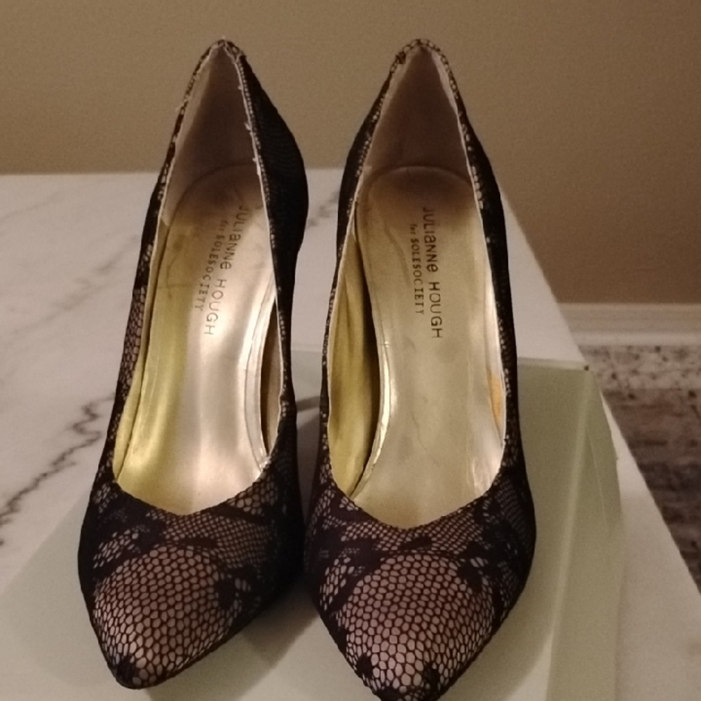 Black High Heel Pumps with Textured Design